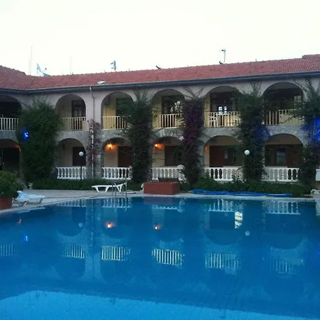 Burc Hotel 3*